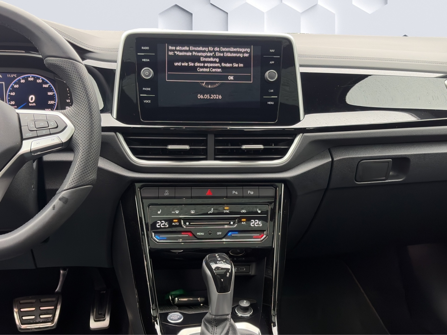 T-Roc 4Motion R-Line 2.0TSI 140kW MatrixLED PanoDach ACC Rückfahrkamera ParkAssist Sitzheizung