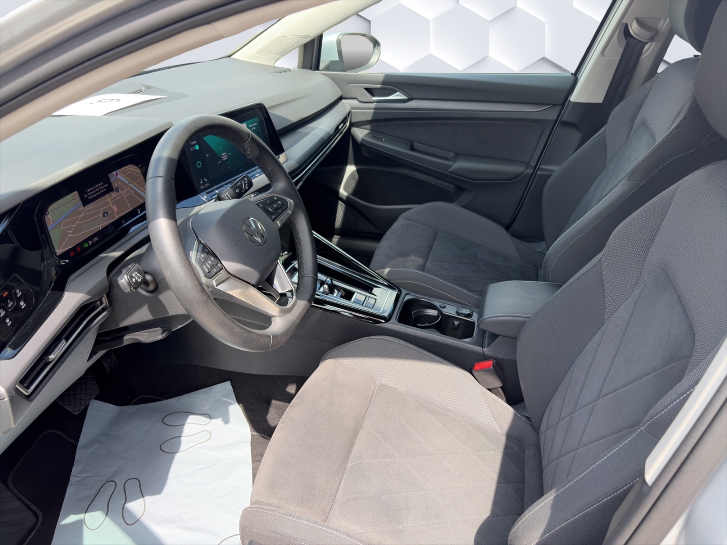 Golf VIII Style 1.5 eTSI 96kW DSG LED ACC Rückfahrkamera Sitzheizung