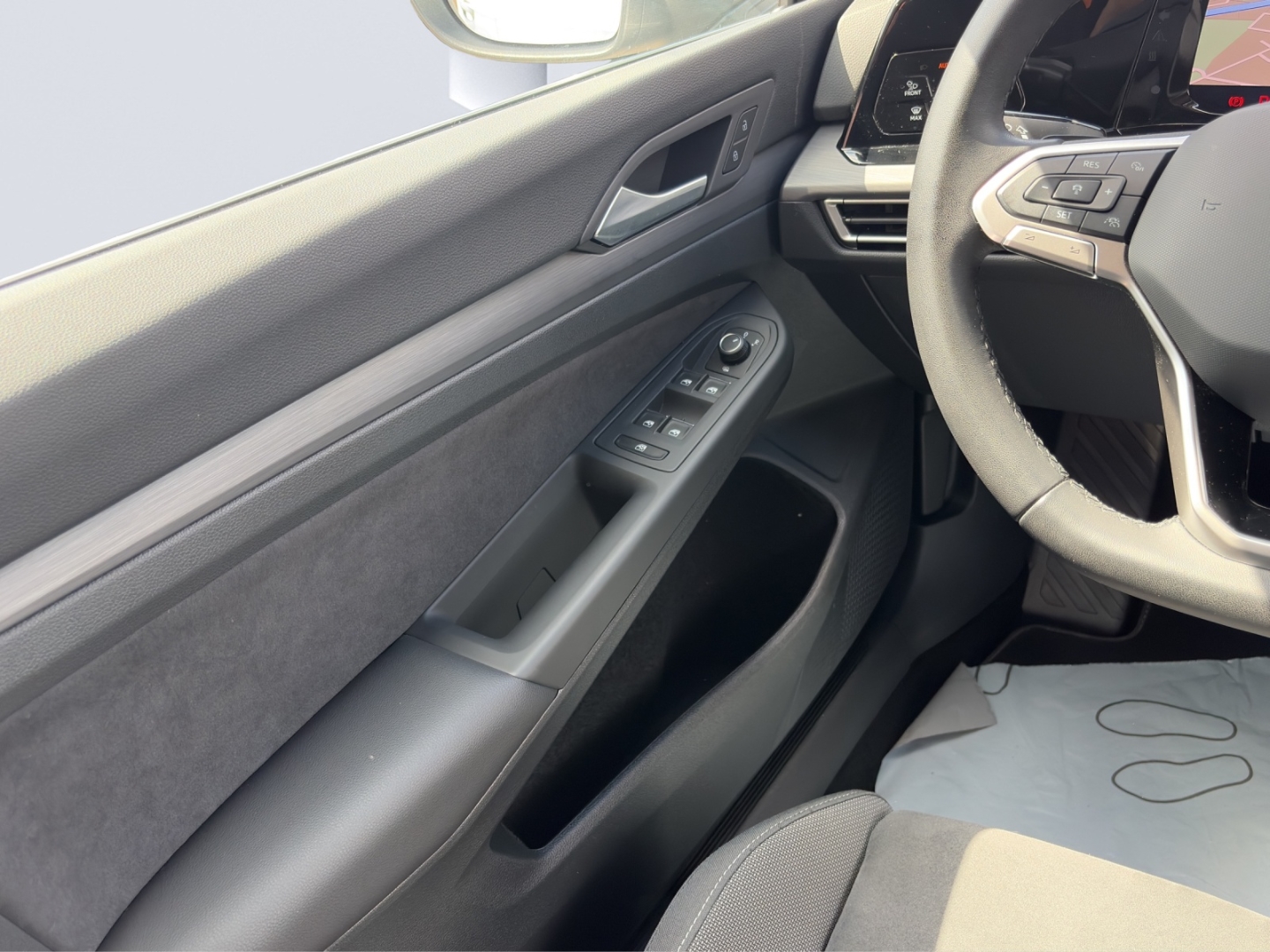 Golf VIII Style 1.5 eTSI 96kW DSG LED ACC Rückfahrkamera Sitzheizung