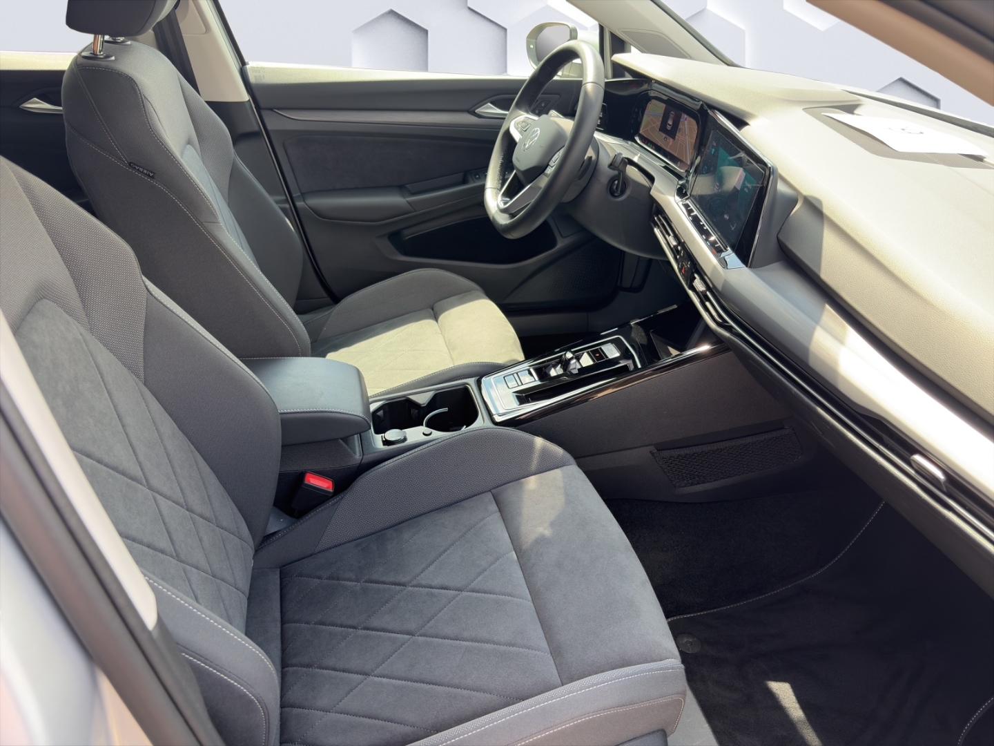 Golf VIII Style 1.5 eTSI 96kW DSG LED ACC Rückfahrkamera Sitzheizung