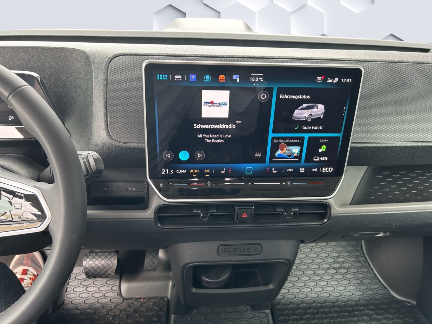 ID. Buzz Cargo 210kW Pro AHK-klappbar Navi 360 Kamera LED ACC Apple CarPlay Android Auto