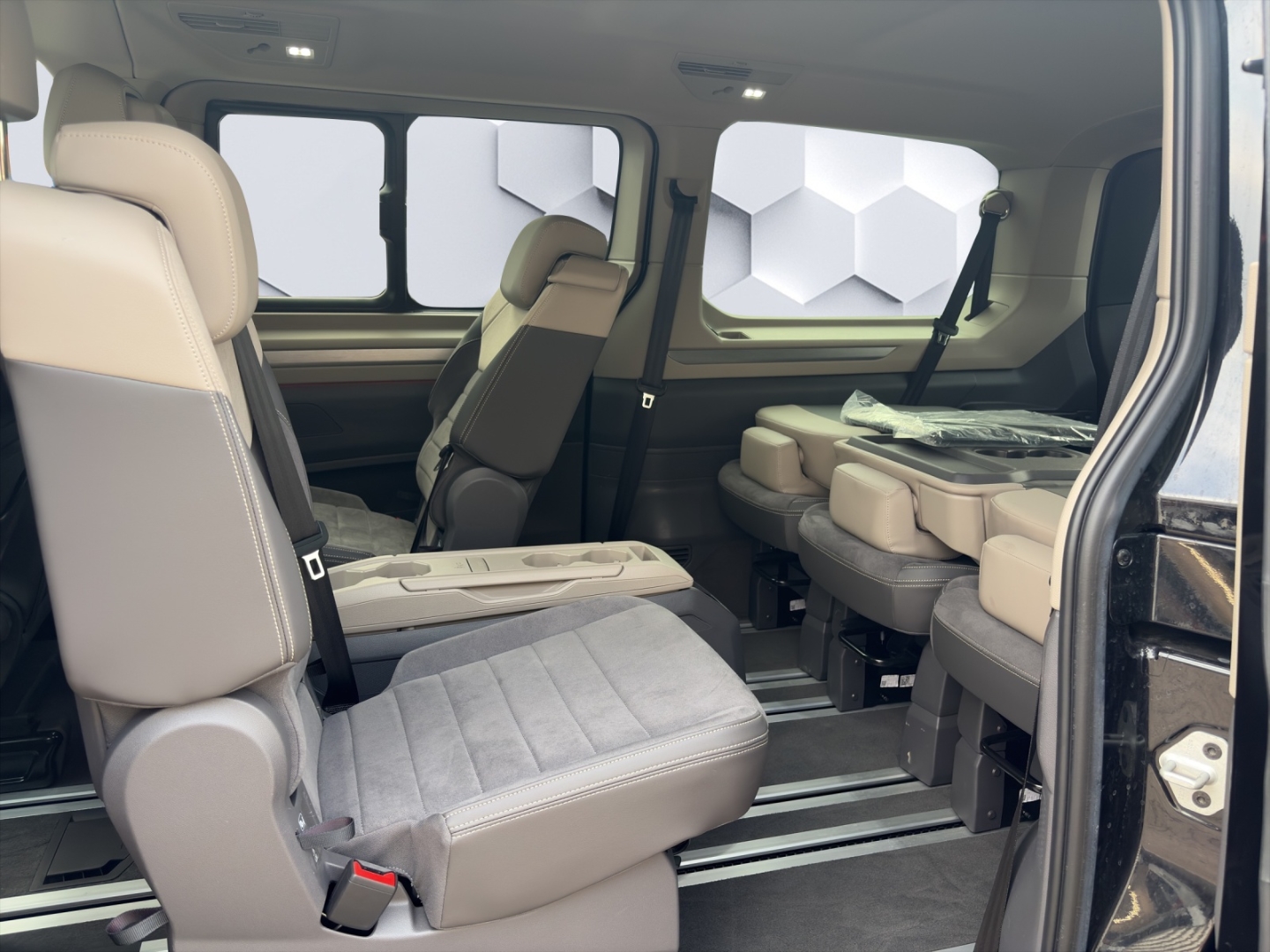 T7 Multivan Life lang LR 2.0TDI 110kW DSG AHZV MatrixLED ACC ParkAssist 360°Kamera Standheizung Sitzheizung 7-Sitzer