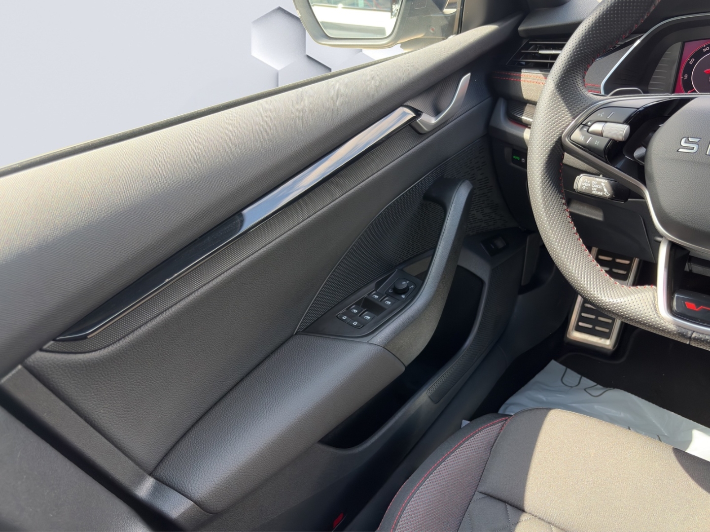 Octavia Combi RS 2.0 TSI 195kW MatrixLED ACC Rückfahrkamera Sitzheizung