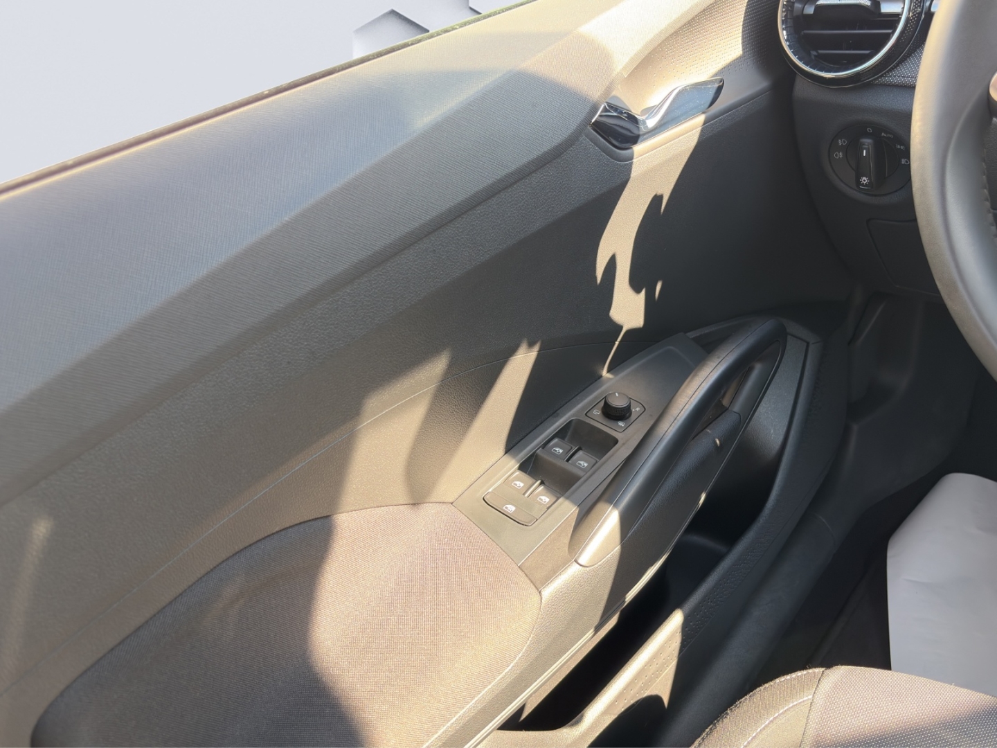 Fabia Lim. Tour 1.5TSI 110kW DSG LED GJR PDC ACC Rückfahrkamera Sitzheizung