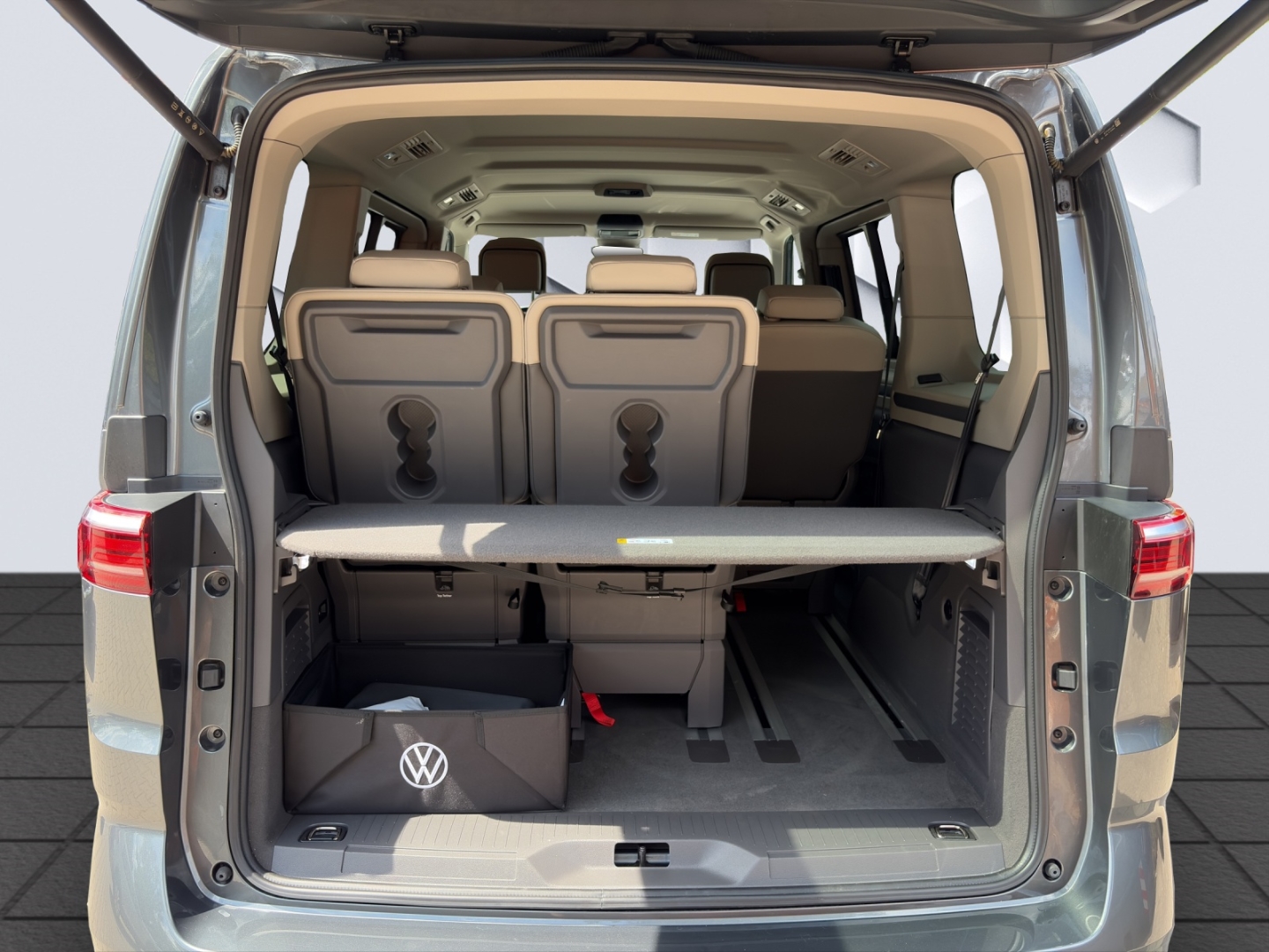 T7 Multivan Life 2.0 TDI 110kW DSG AHZV MatrixLED ACC DCC ParkAssist 360°Kamera Standheizung Sitzheizung 7-Sitzer
