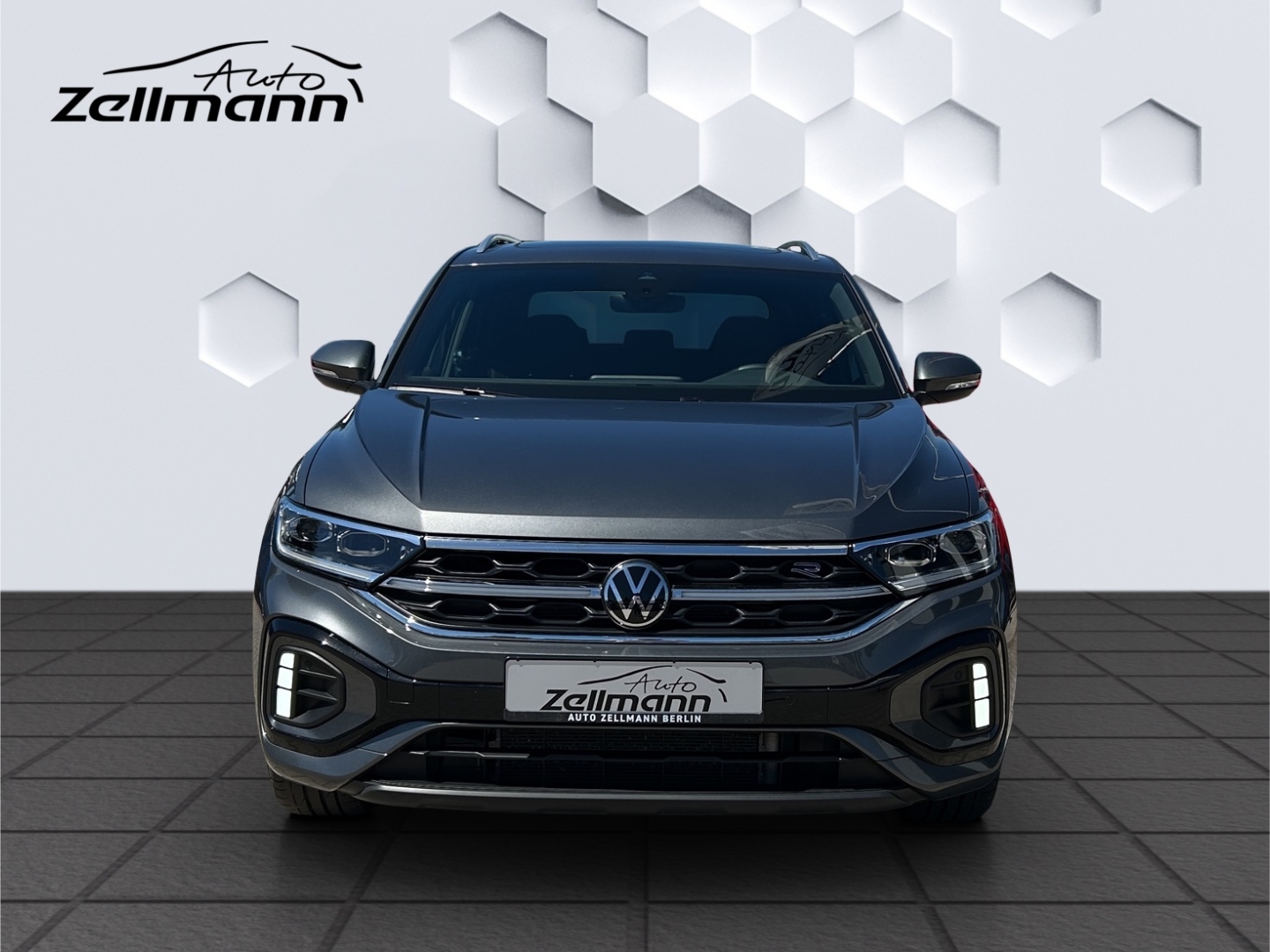 T-Roc R-Line 2.0TSI 140kW DSG 4Motion AHZV MatrixLED PanoDach ACC Rückfahrkamera ParkAssist Sitzheizung