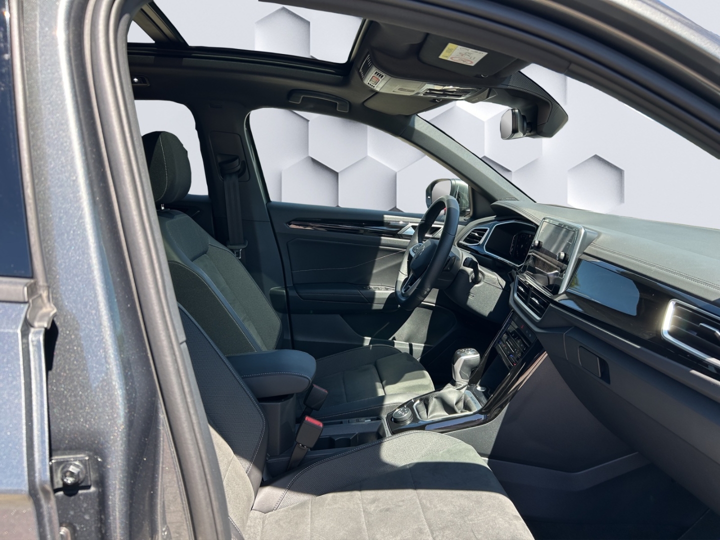 T-Roc R-Line 2.0TSI 140kW DSG 4Motion AHZV MatrixLED PanoDach ACC Rückfahrkamera ParkAssist Sitzheizung