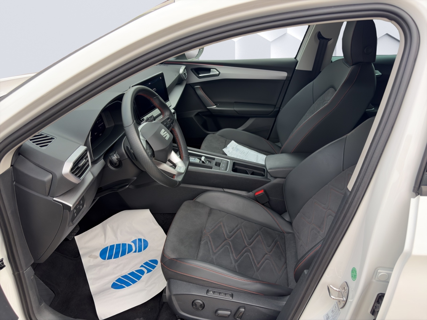 Leon Sportstourer FR-Line 1.4 e-Hybrid LED ACC Rückfahrkamera ParklenkAssist Sitzheizung