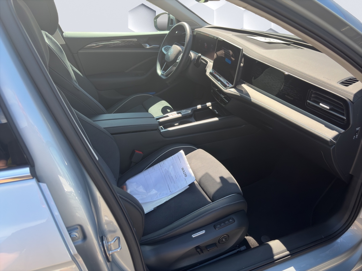 Passat Variant Business 1.5TSI eHybrid DSG AHZV LED HuD ACC ParkAssistPro 360°Kamera Sitzheizung