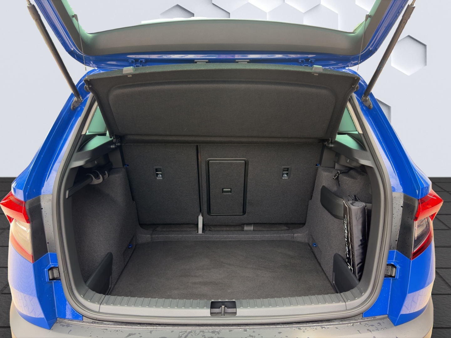 Karoq Ambition 1.0 TSI 81kW AHZV LED PDC Sitzheizung