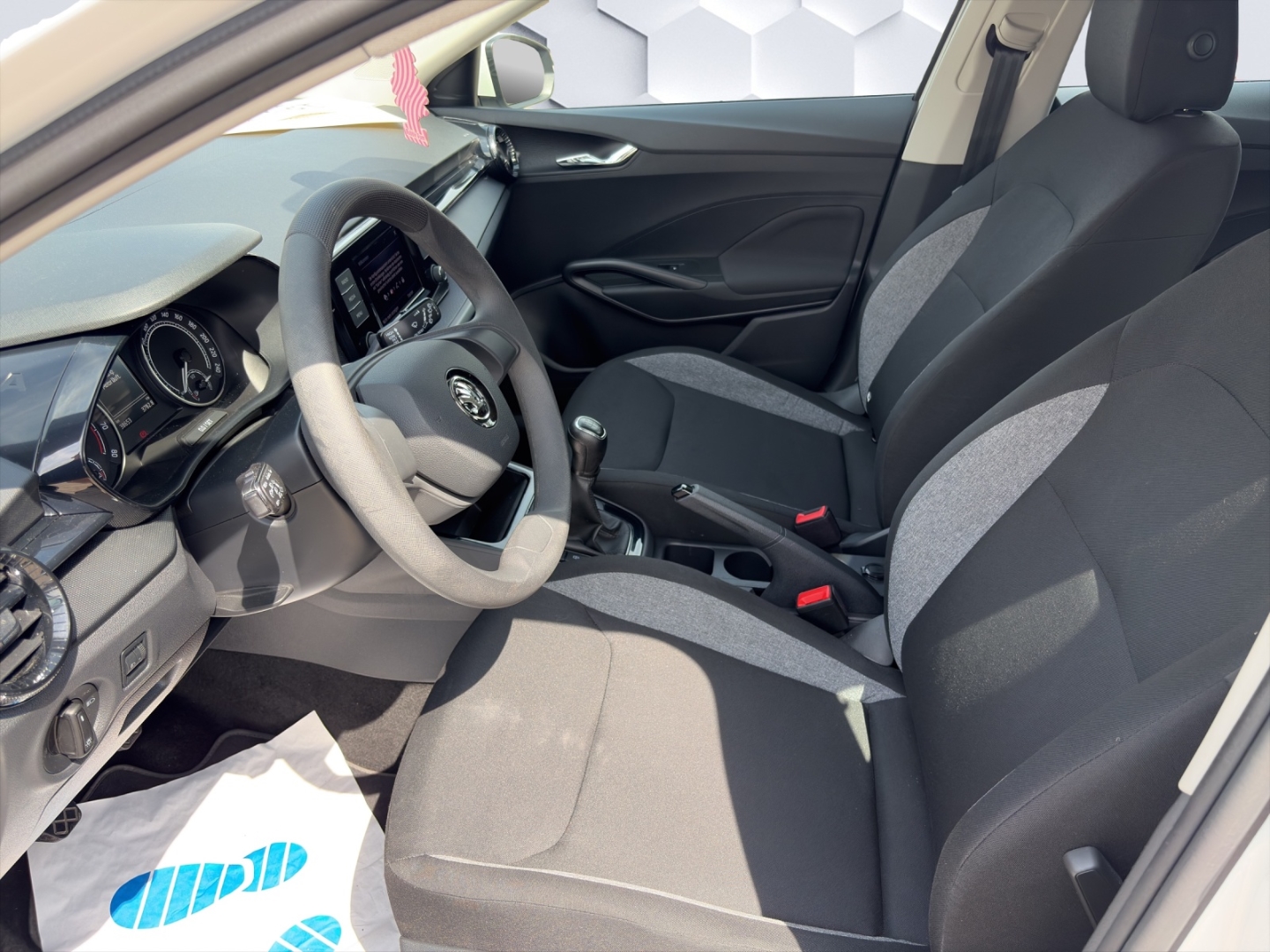 Fabia Active 1.0l 48kW LED Klima Sitzheizung