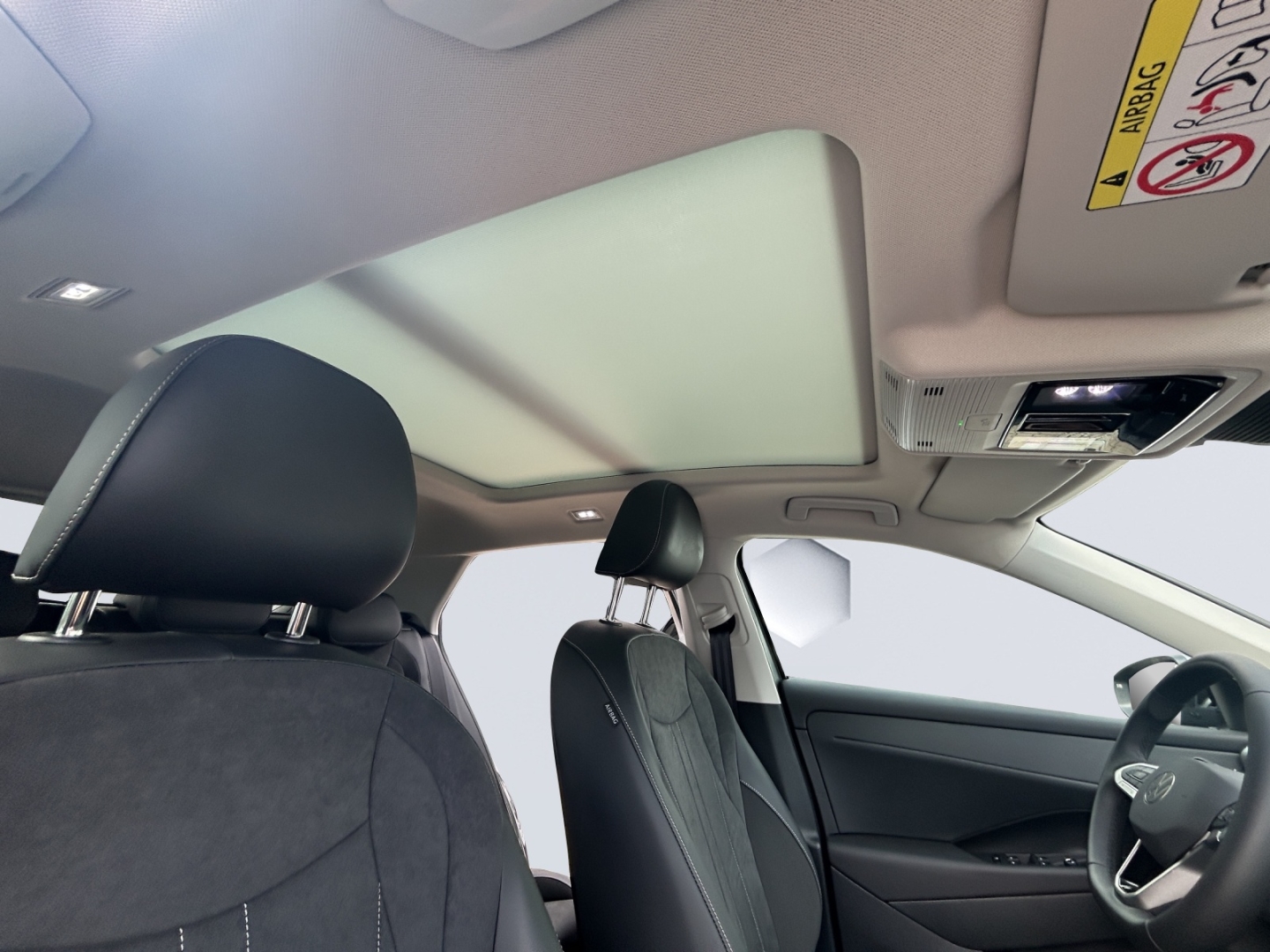 T-Roc Style 1.5l eTSI DSG W+S Reifen Navi Panorama