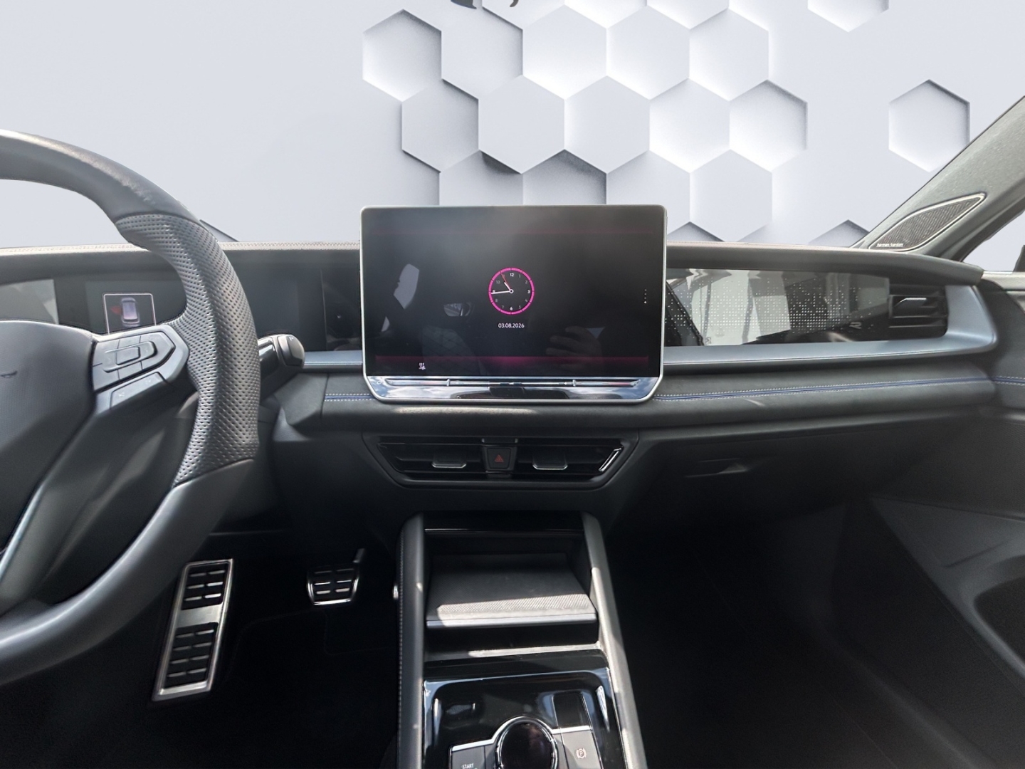 Tayron R-Line 2.0l TDI 4MOTION DSG AhK W+S Reifen