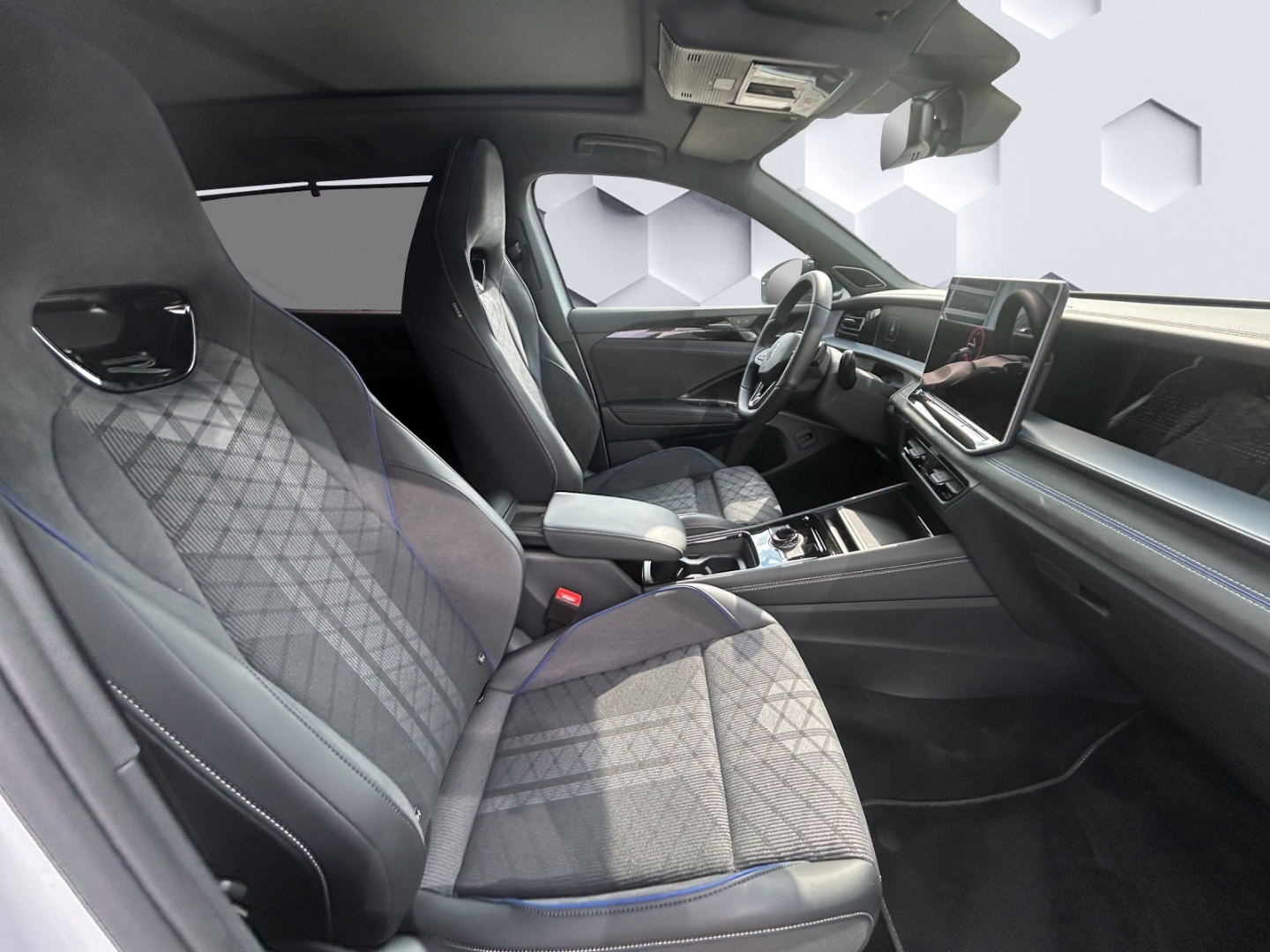 Tayron R-Line 2.0l TDI 4MOTION DSG AhK W+S Reifen