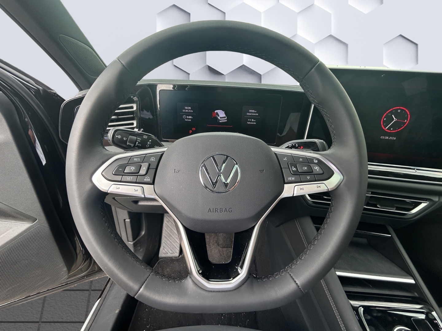 Tiguan 1.5 TSI 150 kW Elegance EL 1.5l eHybrid DSG AhK W+S Reifen IQ.Drive