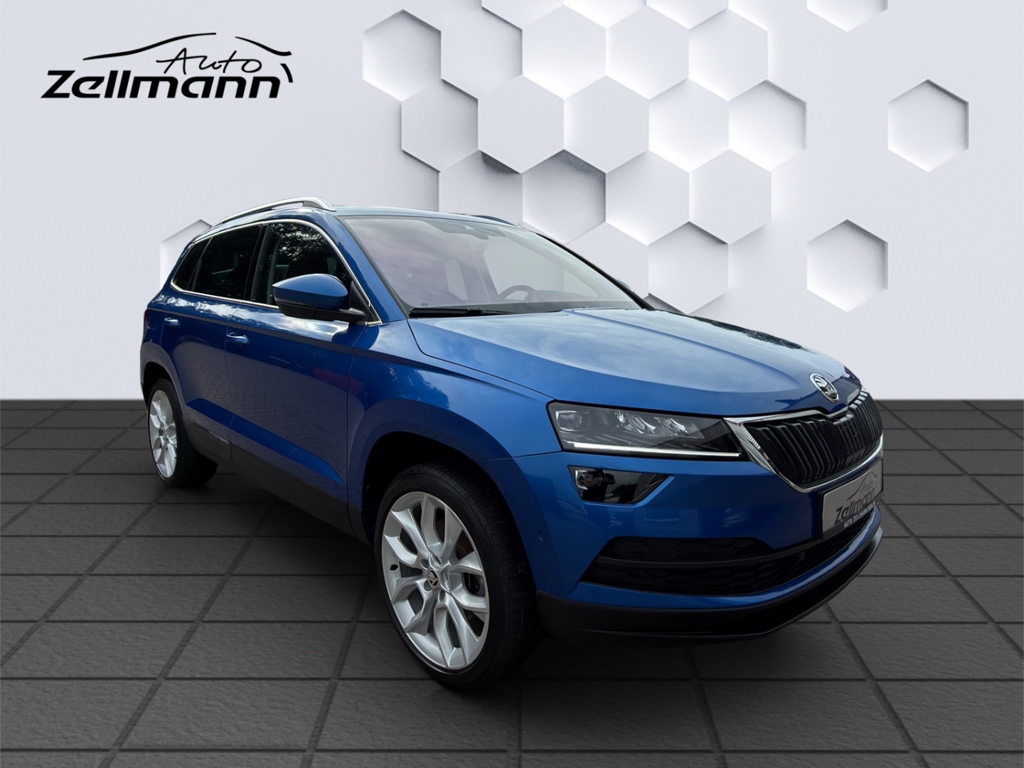 Karoq Style 2.0TDI 110kW DSG 4x4 AHZV LED ACC Rückfahrkamera ParkAssist