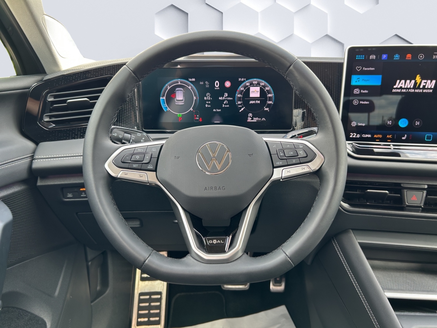 Tiguan 2.0 TDI GOAL 110kW DSG AHZV LED GJR ACC ParkAssist Sitzheizung