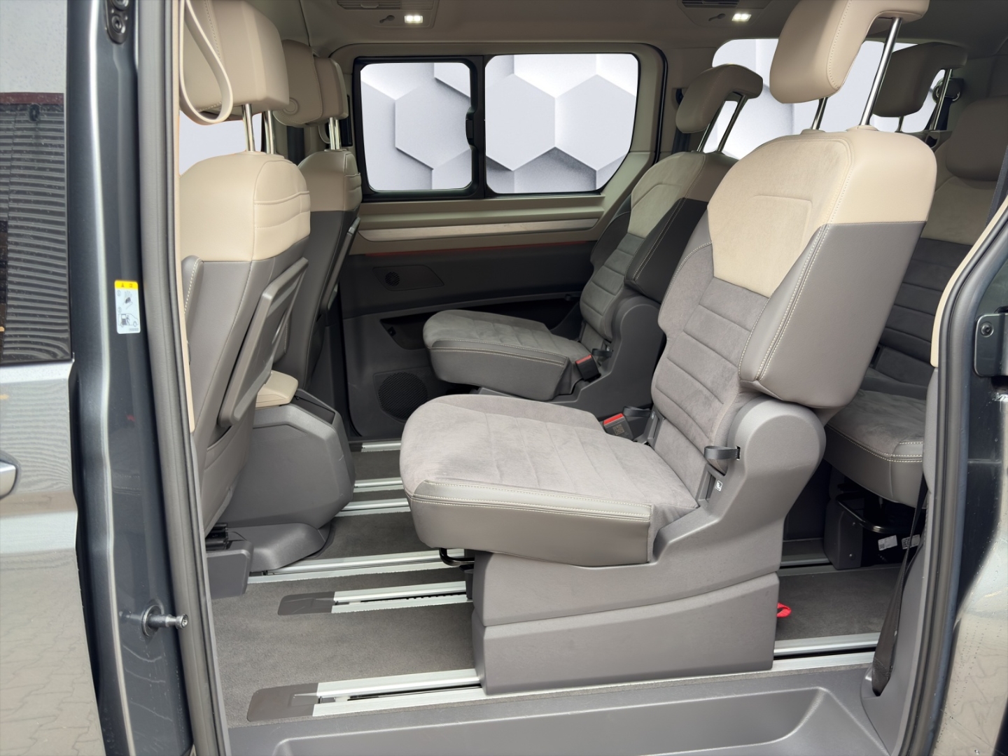 T7 Multivan LÜ Life 2.0 TDI 110kW AHZV MatrixLED ACC DCC ParkAssist 360°Kamera  Standheizung 7-Sitzer