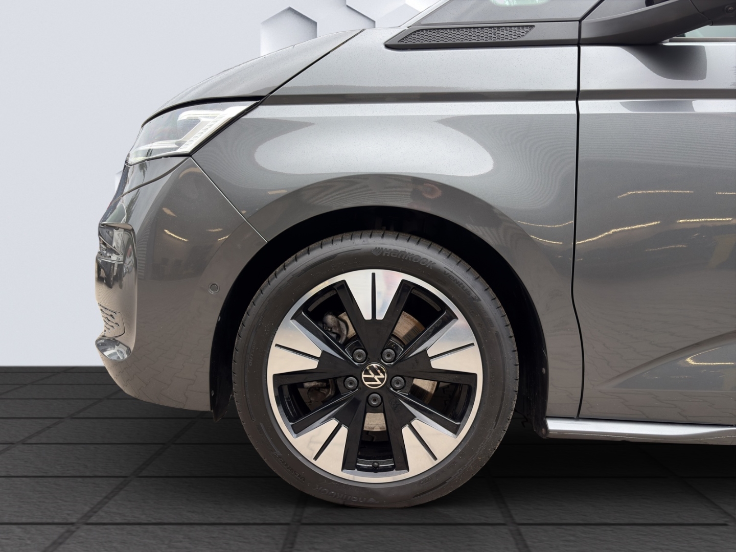 T7 Multivan LÜ Life 2.0 TDI 110kW AHZV MatrixLED ACC DCC ParkAssist 360°Kamera  Standheizung 7-Sitzer