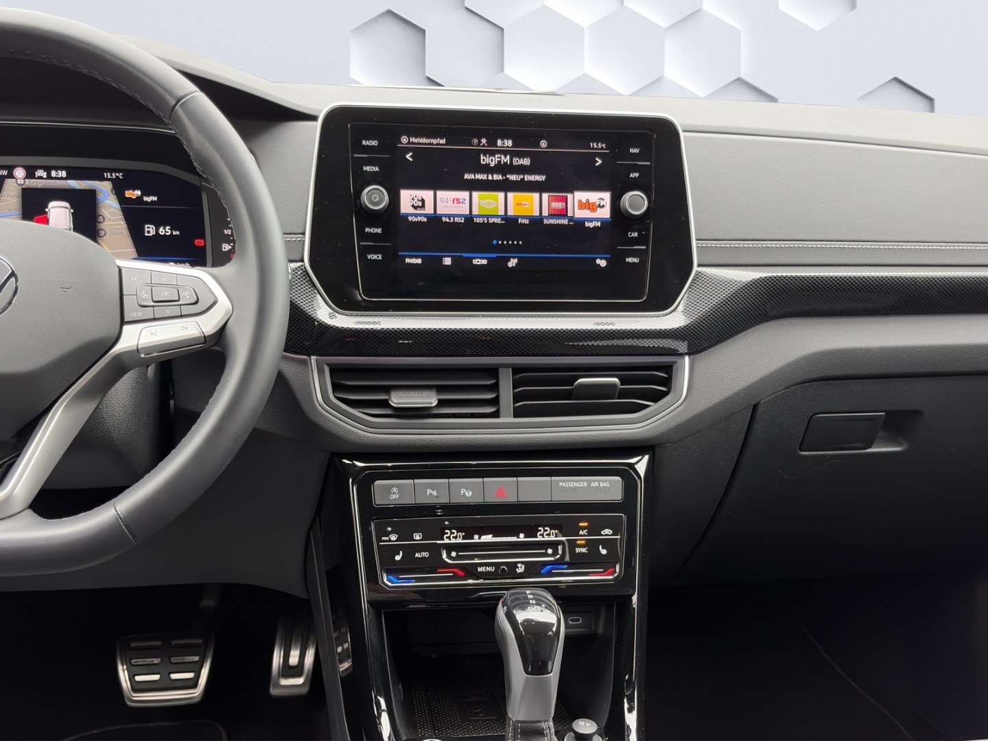 T-Cross R-Line 1.5TSI 110kW DSG MatrixLED ACC Rückfahrkamera ParkAssist Sitzheizung