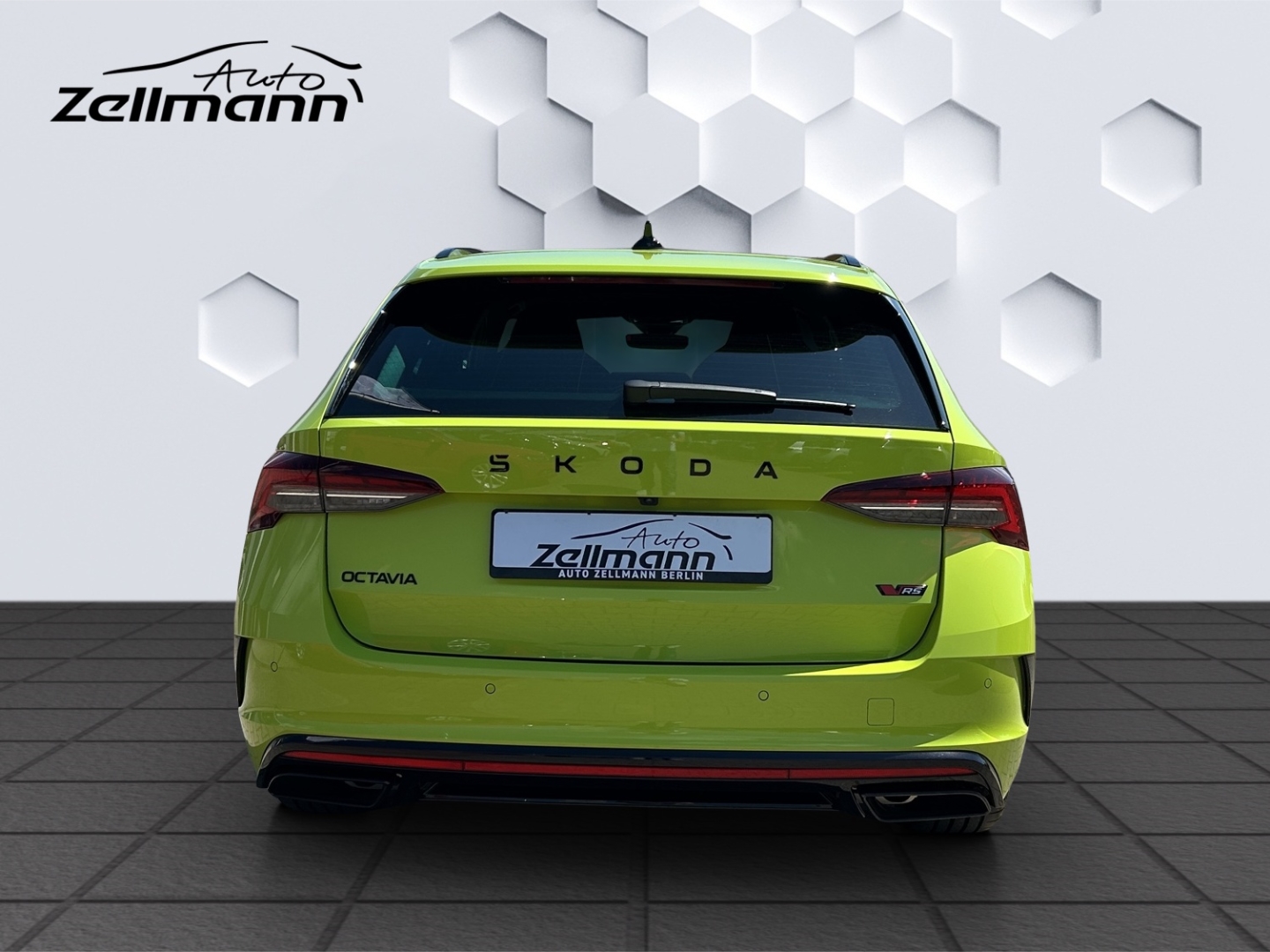 Octavia Combi RS 2.0TSI 195kW DSG MatrixLED AHZV HuD PanoDach 360° Kamera Standheizung