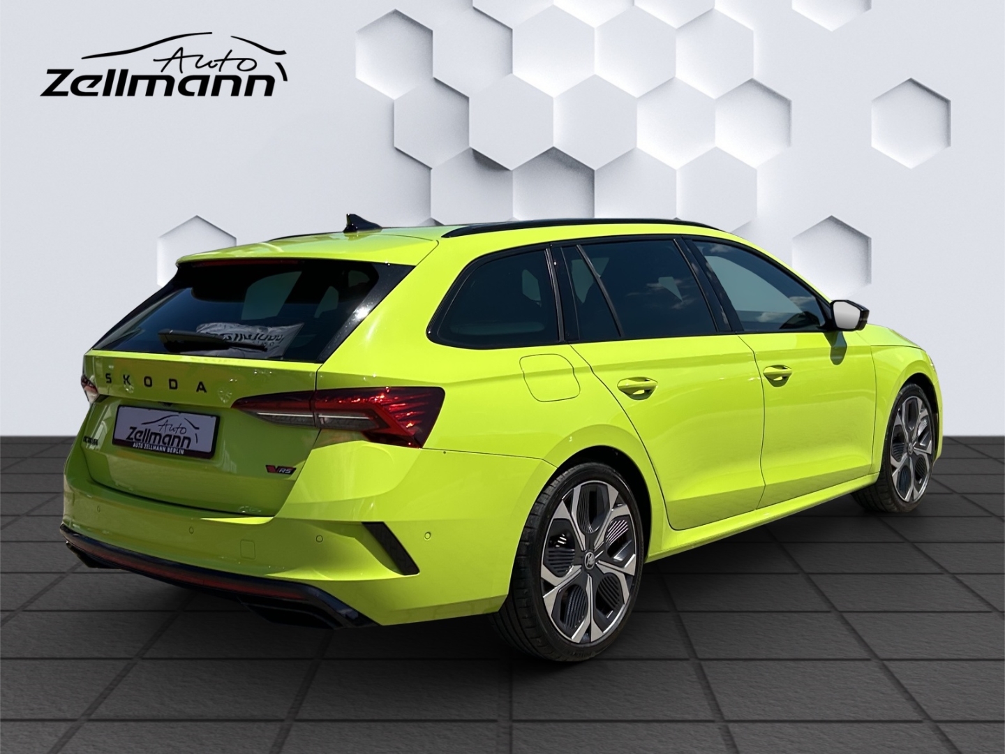 Octavia Combi RS 2.0TSI 195kW DSG MatrixLED AHZV HuD PanoDach 360° Kamera Standheizung