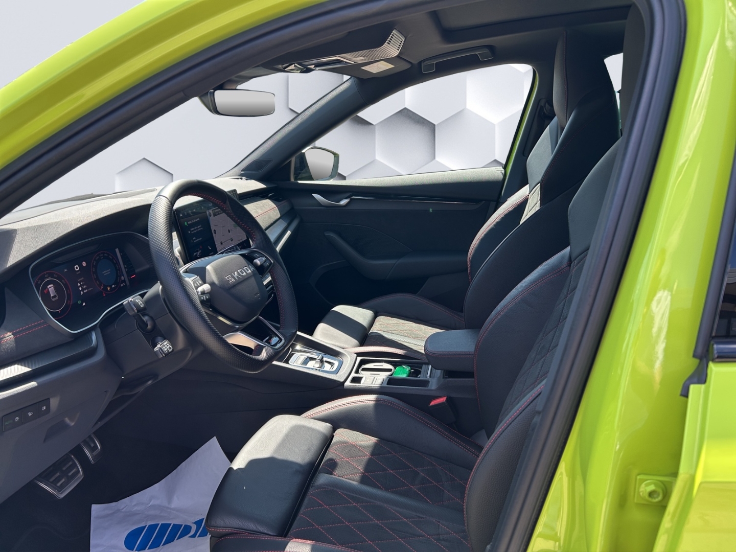 Octavia Combi RS 2.0TSI 195kW DSG MatrixLED AHZV HuD PanoDach 360° Kamera Standheizung