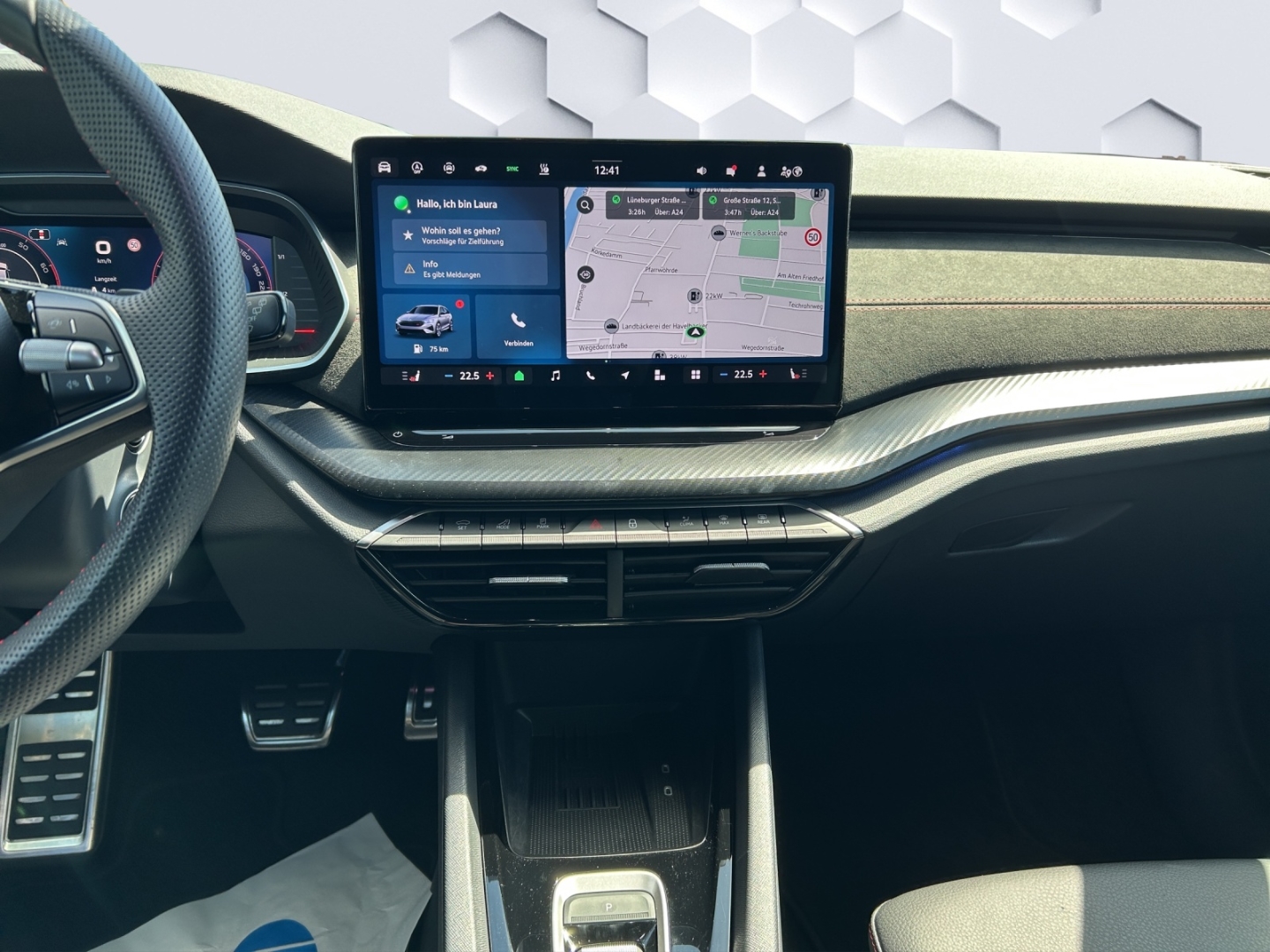 Octavia Combi RS 2.0TSI 195kW DSG MatrixLED AHZV HuD PanoDach 360° Kamera Standheizung