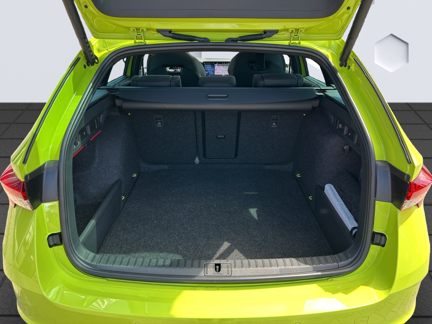 Octavia Combi RS 2.0TSI 195kW DSG MatrixLED AHZV HuD PanoDach 360° Kamera Standheizung