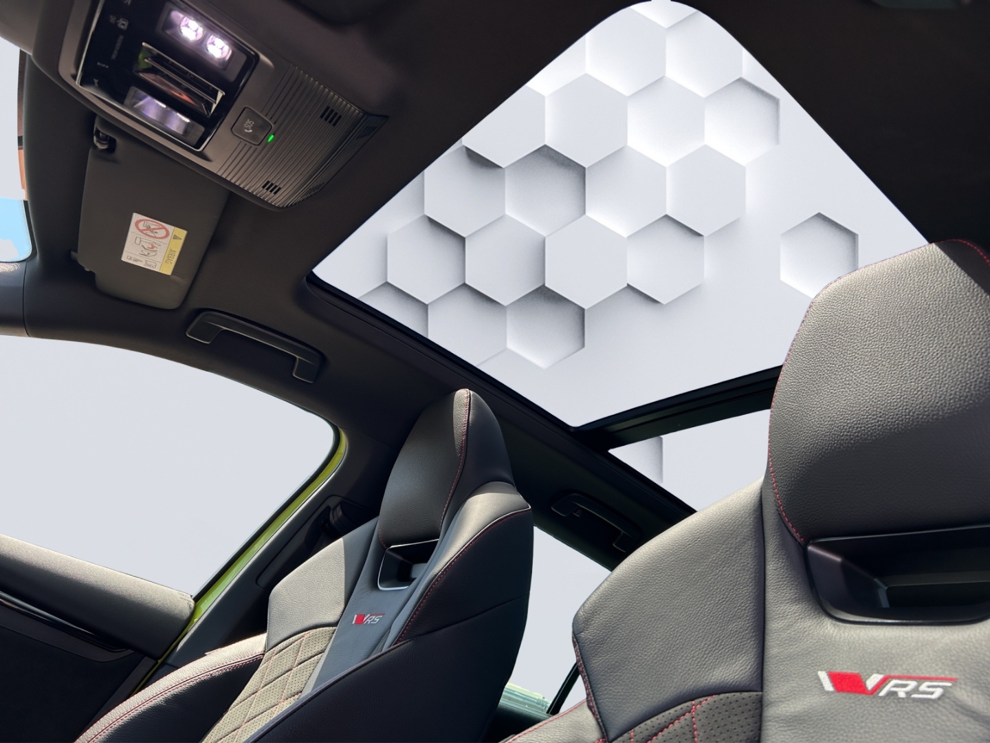 Octavia Combi RS 2.0TSI 195kW DSG MatrixLED AHZV HuD PanoDach 360° Kamera Standheizung