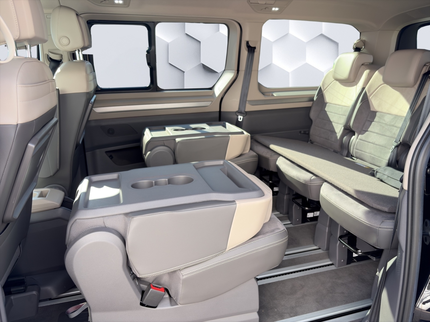 T7 Multivan lang LR Life 2.0 TDI 110kW DSG AHZV MatrixLED ACC DCC ParkAssist 360°Kamera Sitzheizung Standheizung 7-Sitzer