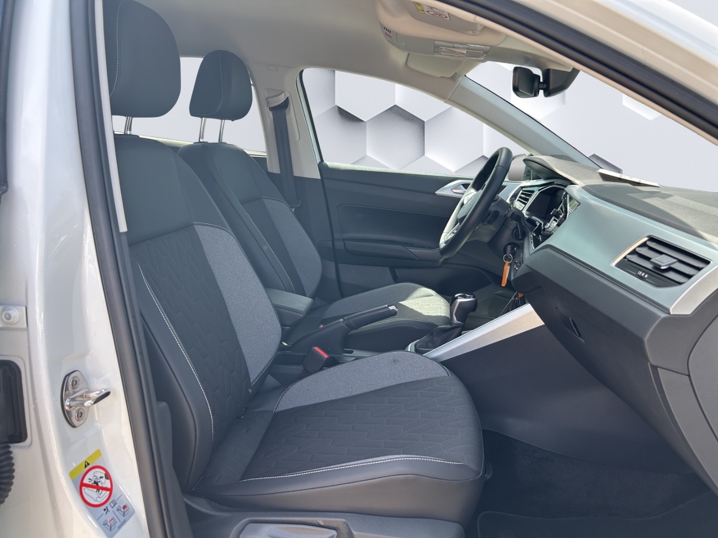 Polo VI GOAL 1.0TSI 85kW DSG AHZV LED GJR ACC Rückfahrkamera Sitzheizung
