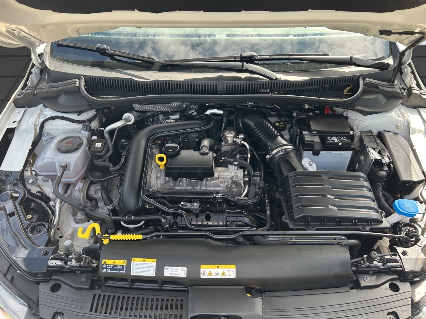 Polo VI GOAL 1.0TSI 85kW DSG AHZV LED GJR ACC Rückfahrkamera Sitzheizung