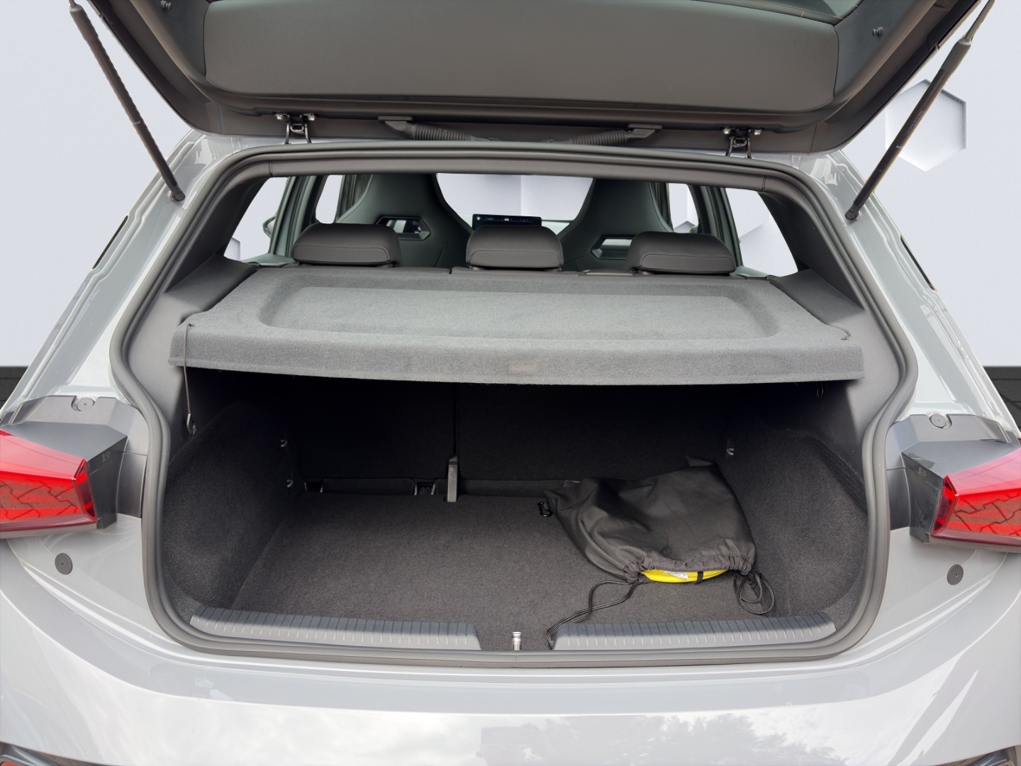 Born Cupra 150kW LED GJR PDC Klima