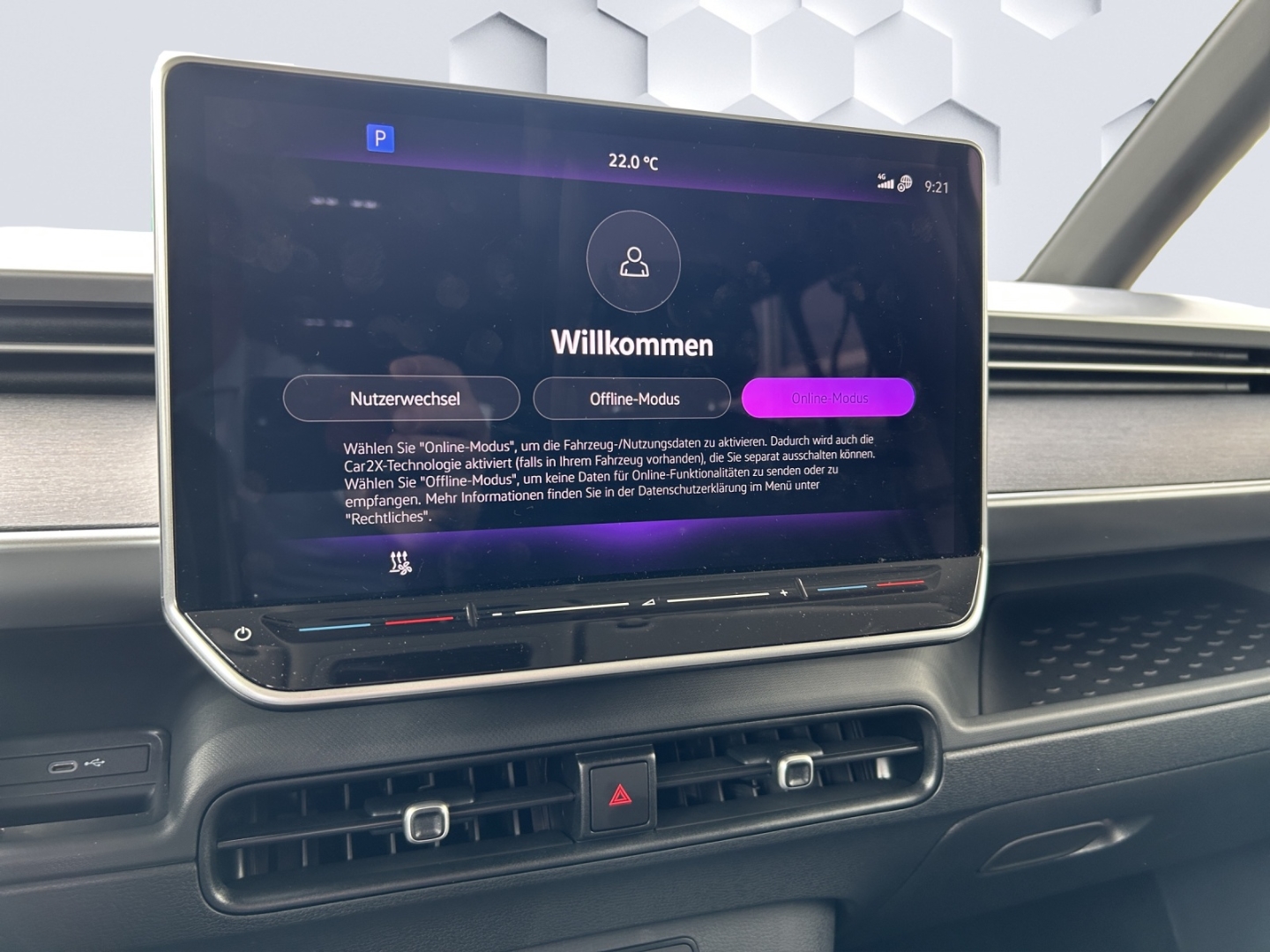 ID. Buzz Pro 210 kW  Navi HUD HarmanKardon LED ACC