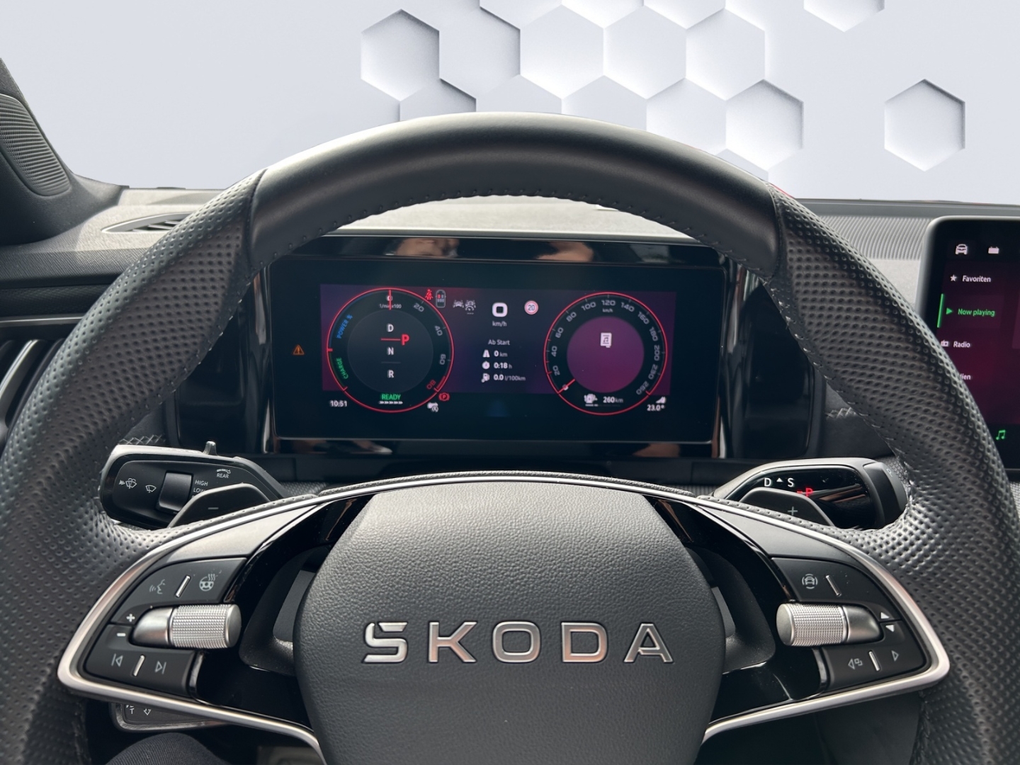 Kodiaq Sportline 1.5TSI Hybrid AHZV MatrixLED ACC Rückfahrkamera Sitzheizung