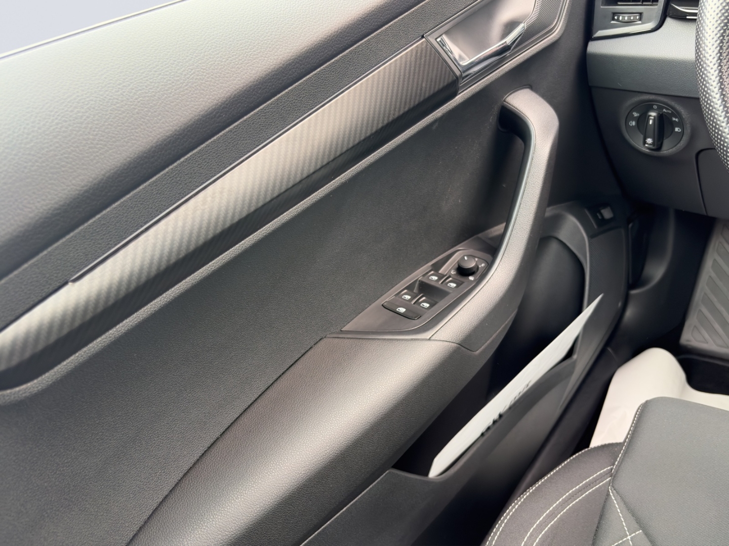 Karoq Sportline 2.0TSI 140kW DSG 4x4 AHZV MatrixLED ACC Rückfahrkamera Sitzheizung Standheizung