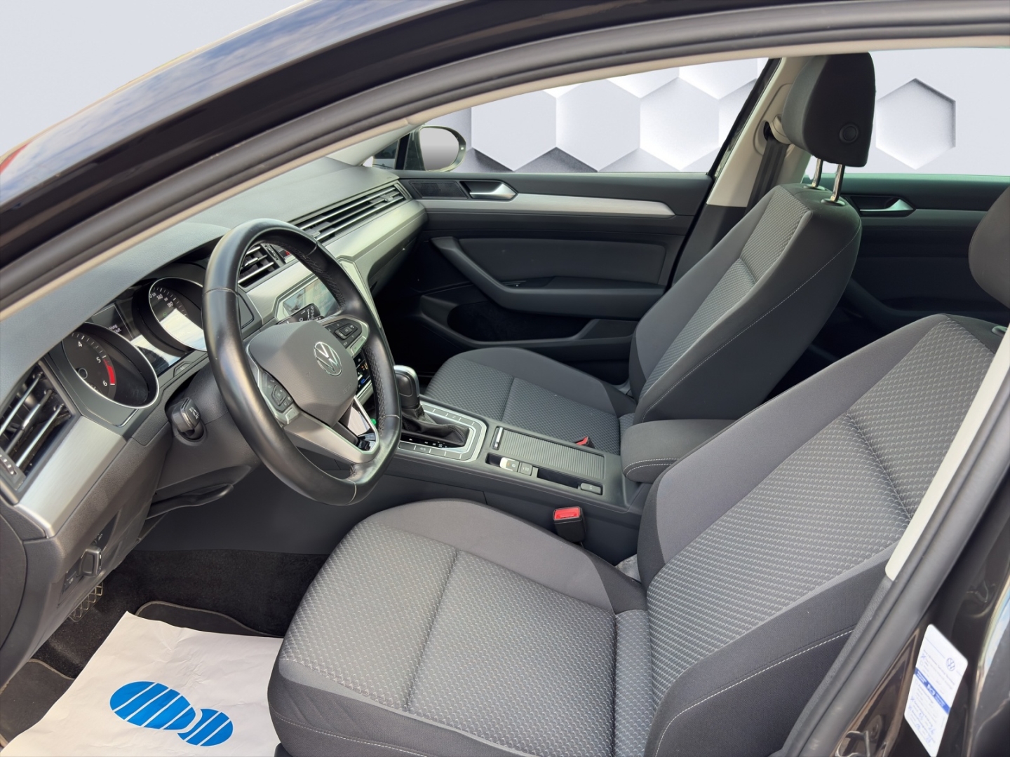 Passat Variant Conceptline 2.0TDI 90kW DSG LED PDC Rückfahrkamera Sitzheizung