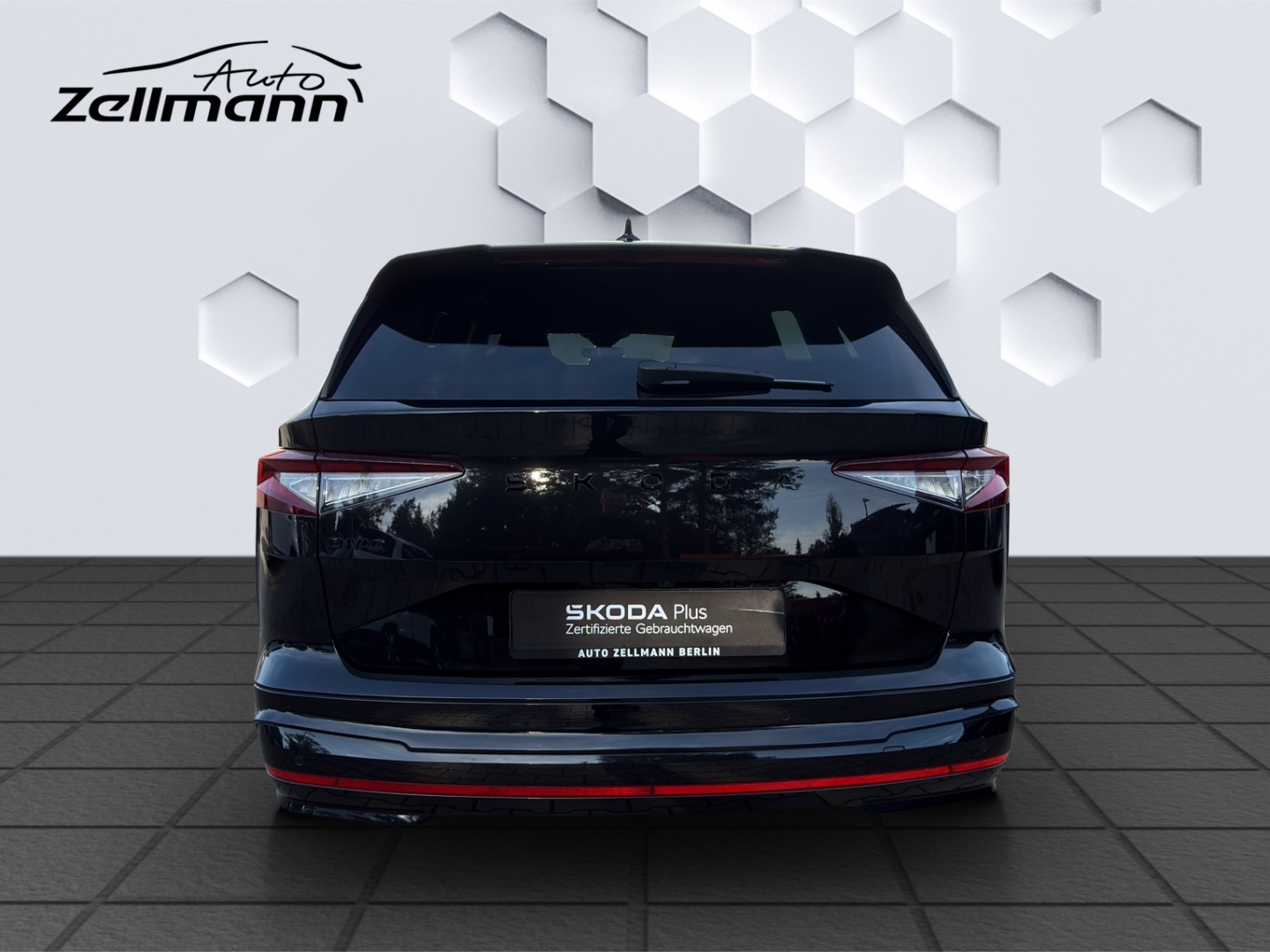 Enyaq RS 250kW 4x4 AHZV MatrixLED HuD PanoDach DCC 360°Kamera ParkAssist Sitzheizung
