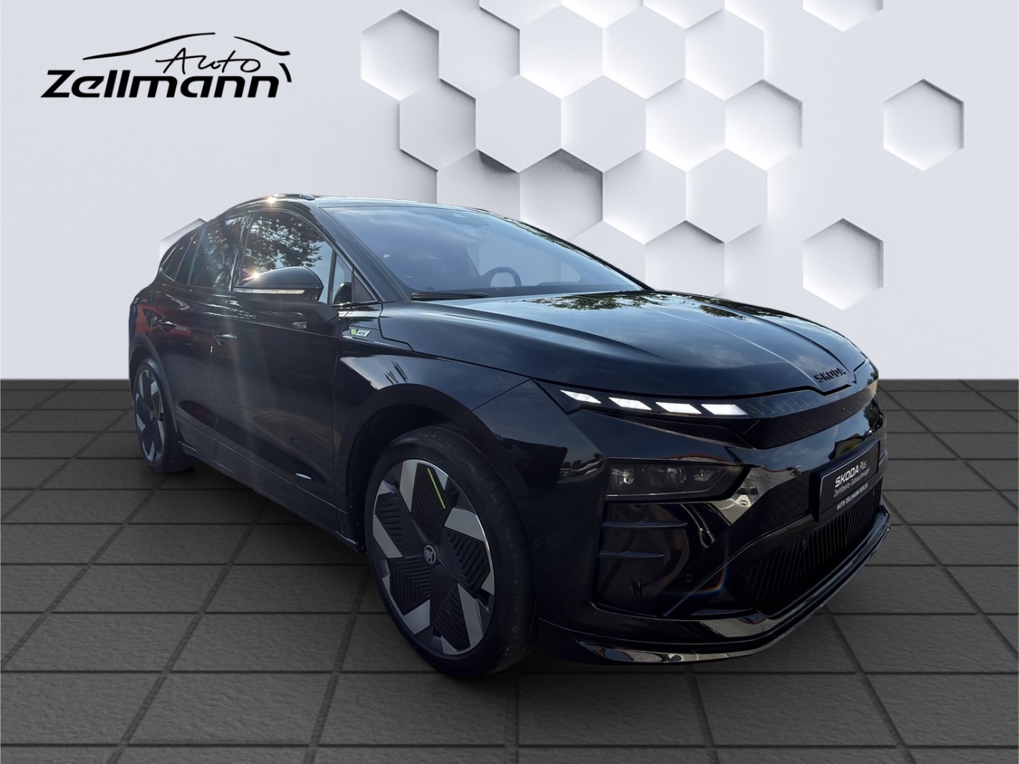 Enyaq RS 250kW 4x4 AHZV MatrixLED HuD PanoDach DCC 360°Kamera ParkAssist Sitzheizung