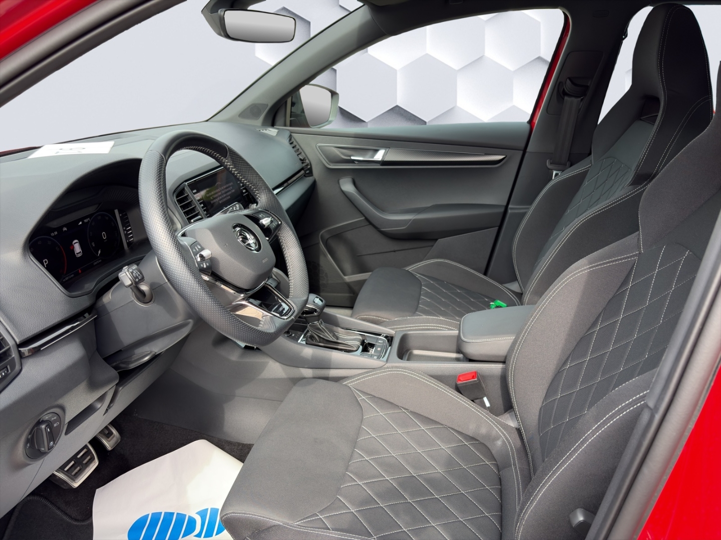Karoq Sportline 1.5TSI 110kW DSG MatrixLED DCC Rückfahrkamera Sitzheizung