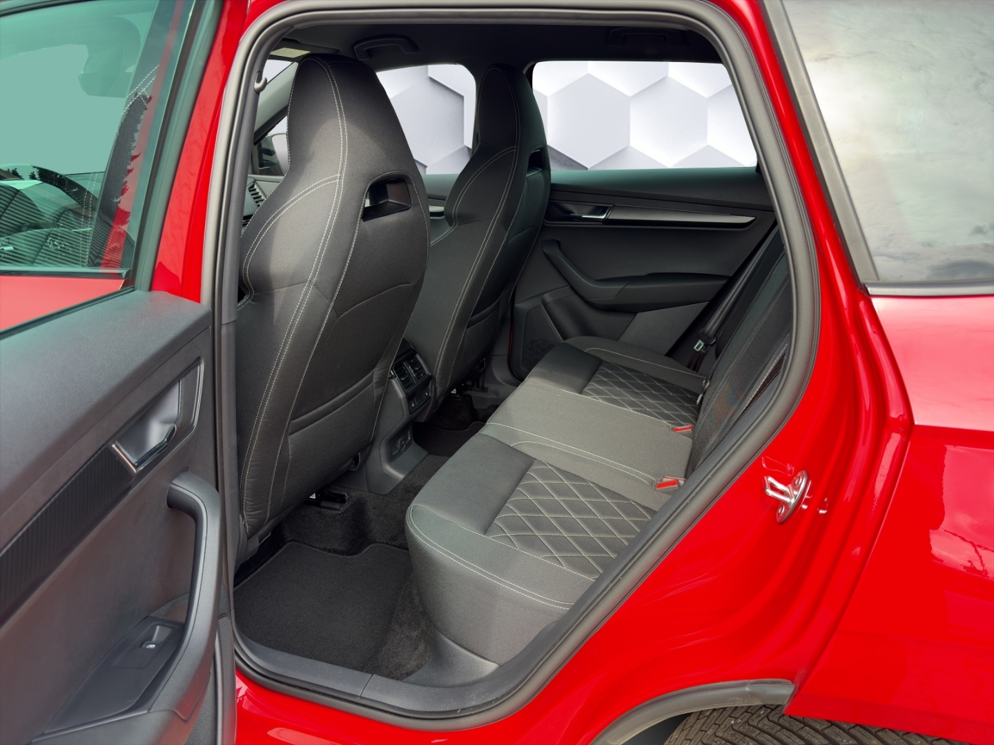 Karoq Sportline 1.5TSI 110kW DSG MatrixLED DCC Rückfahrkamera Sitzheizung