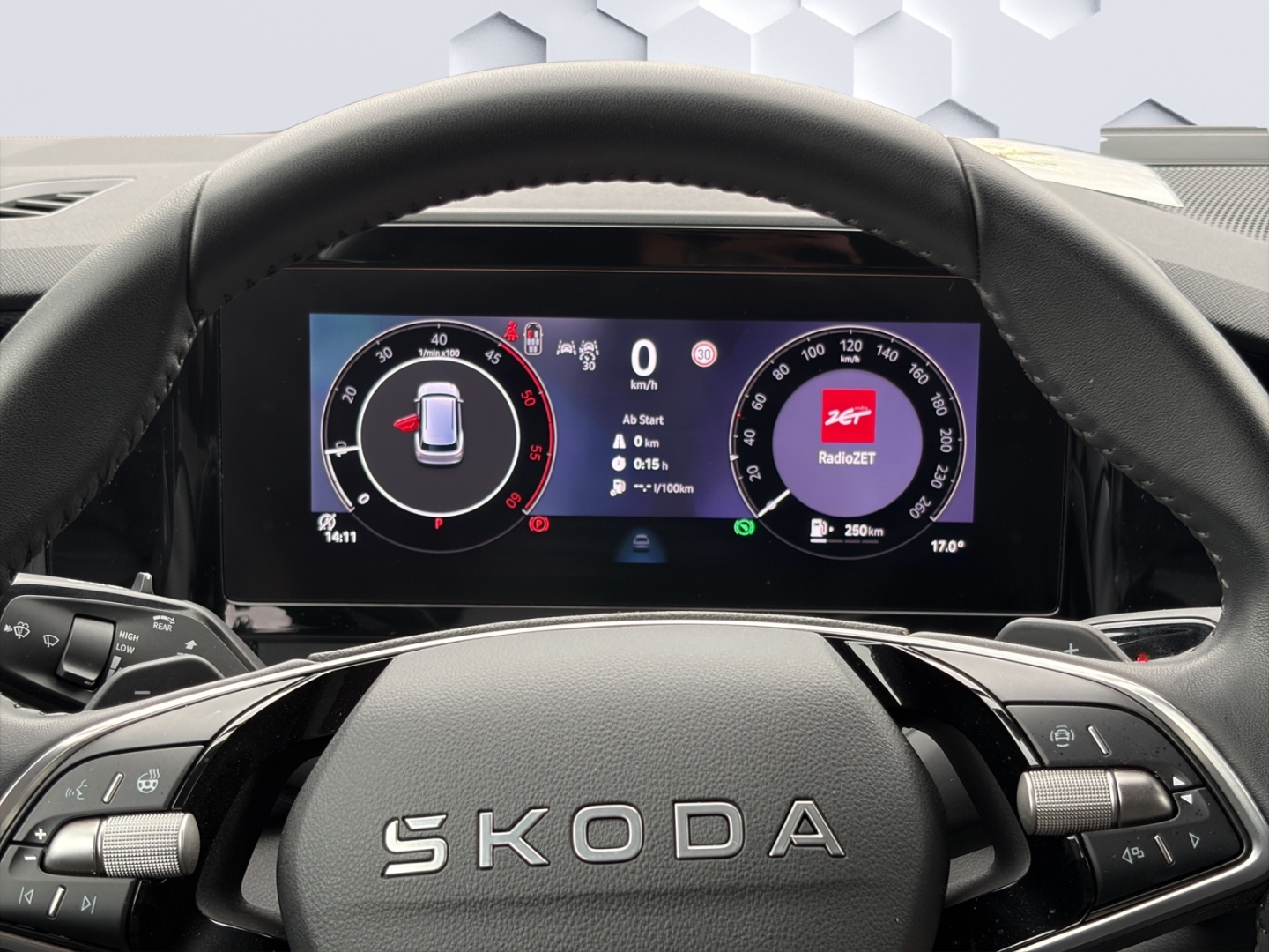 Kodiaq Selection 2.0TDI 142kW DSG 4x4 AHZV MatrixLED GJR ACC Rückfahrkamera Sitzheizung