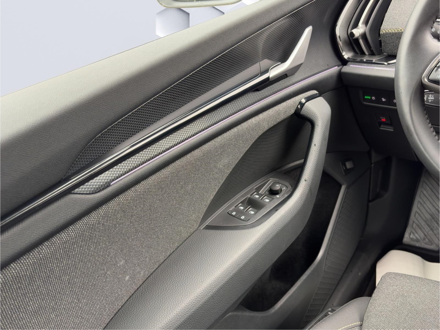 Kodiaq Selection 2.0TDI 142kW DSG 4x4 AHZV MatrixLED GJR ACC Rückfahrkamera Sitzheizung