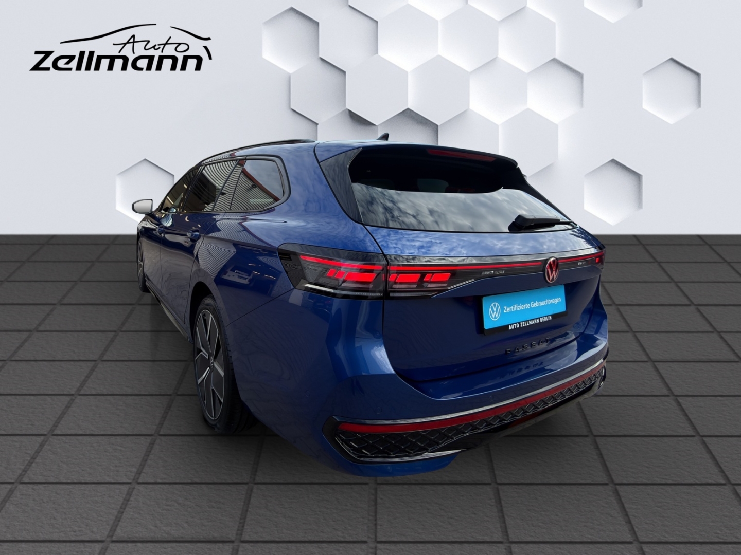 Passat Variant R-Line 1.5TSI eHybrid 130kW DSG AHZV MatrixLED PanoDach HuD ACC 360°Kam ParkAssistPro