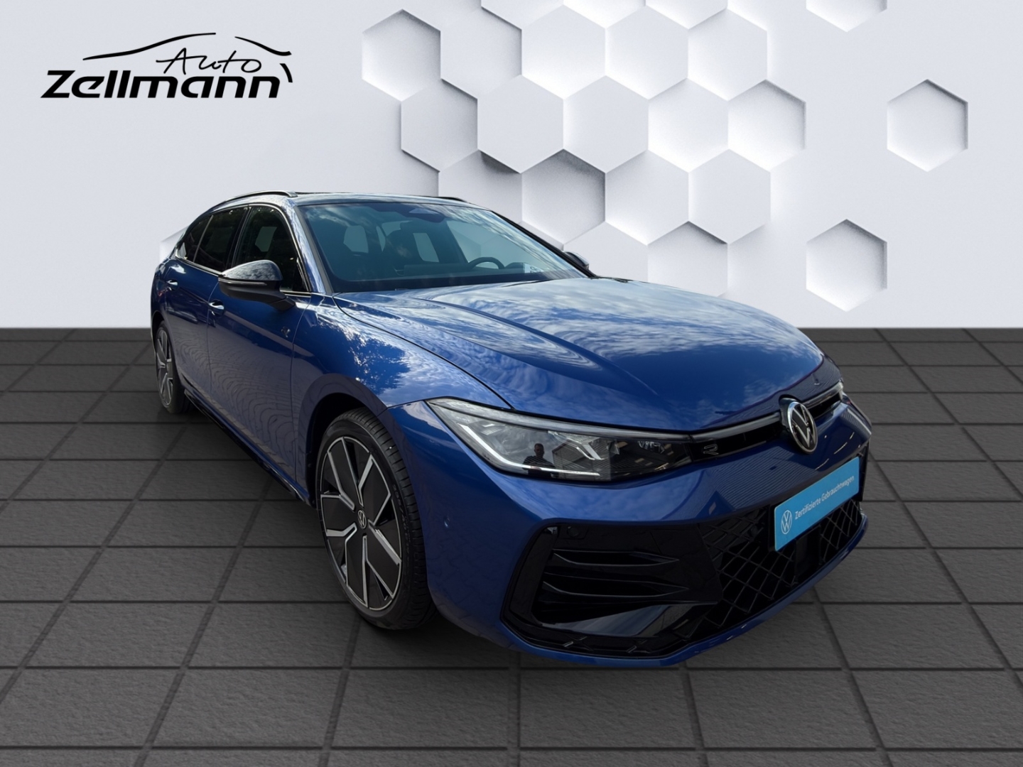 Passat Variant R-Line 1.5TSI eHybrid 130kW DSG AHZV MatrixLED PanoDach HuD ACC 360°Kam ParkAssistPro