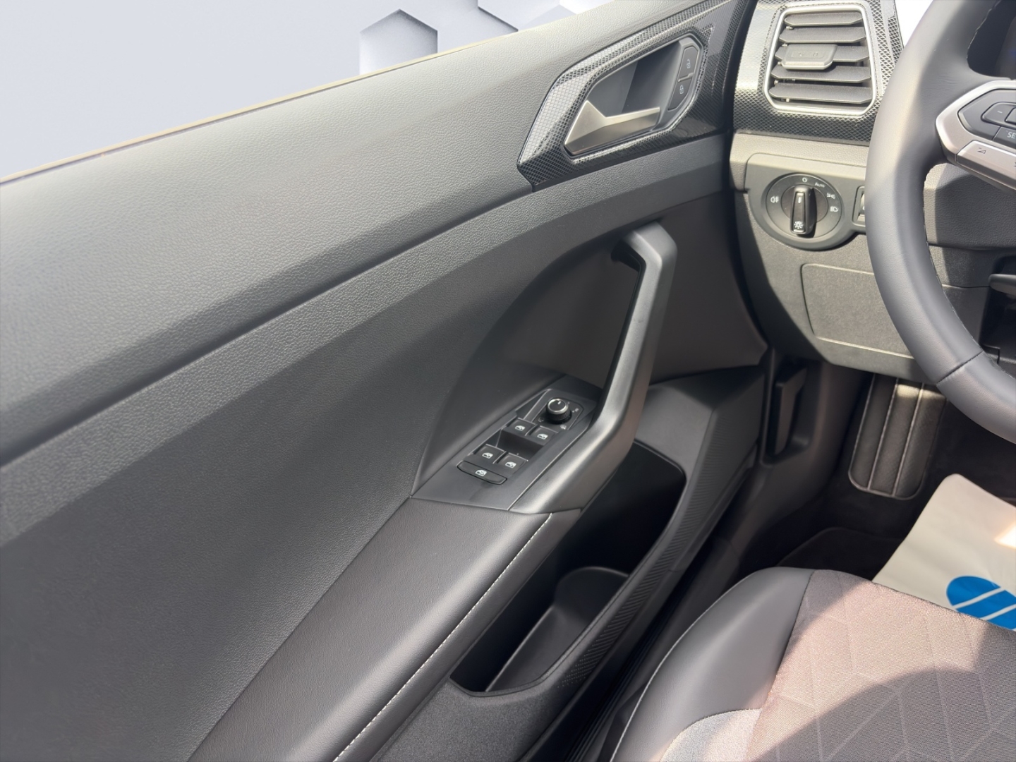 T-Cross ENERGY 1.0TSI 85kW DSG LED GJR ACC Rückfahrkamera Sitzheizung