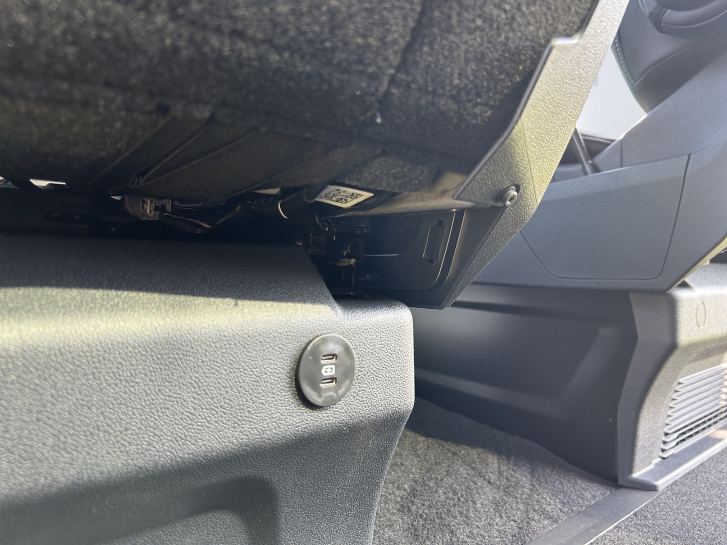 Caravelle Style 2,0l TDI 8-Gang-Automatik AHK Navi SHZ Soundsystem