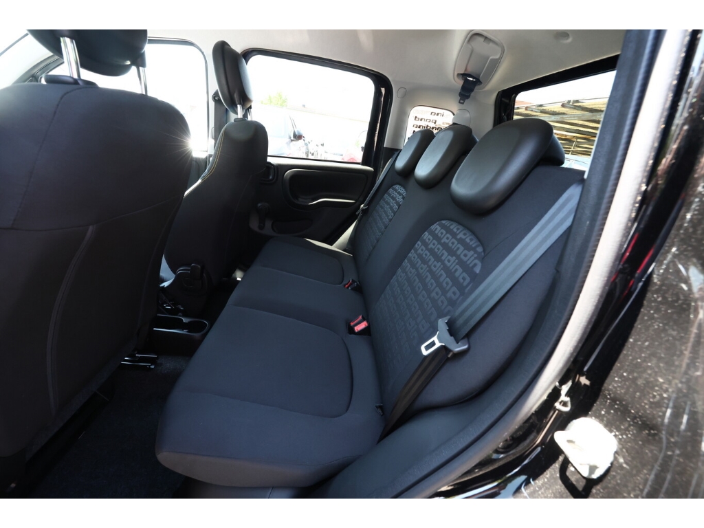 Panda Cross MildHybrid PDC CARPLAY ALUFELGEN 15ZOLL RADIO-SYSTEM