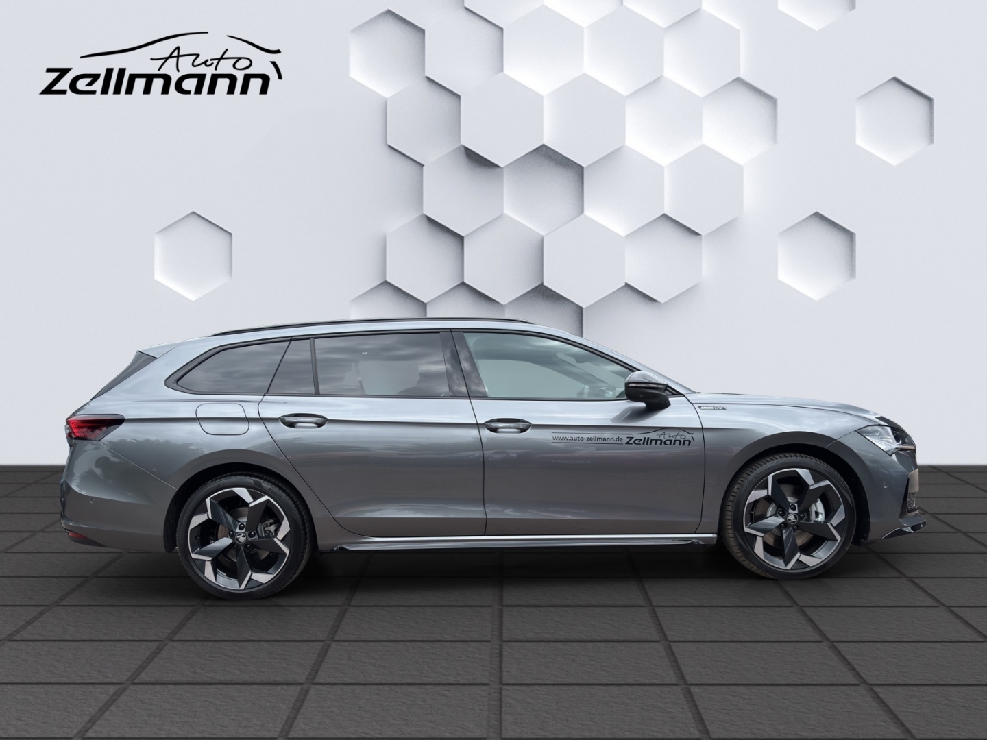 Superb Combi 2.0 TSI Pano Canton Sound Sportline AHK Familienpaket